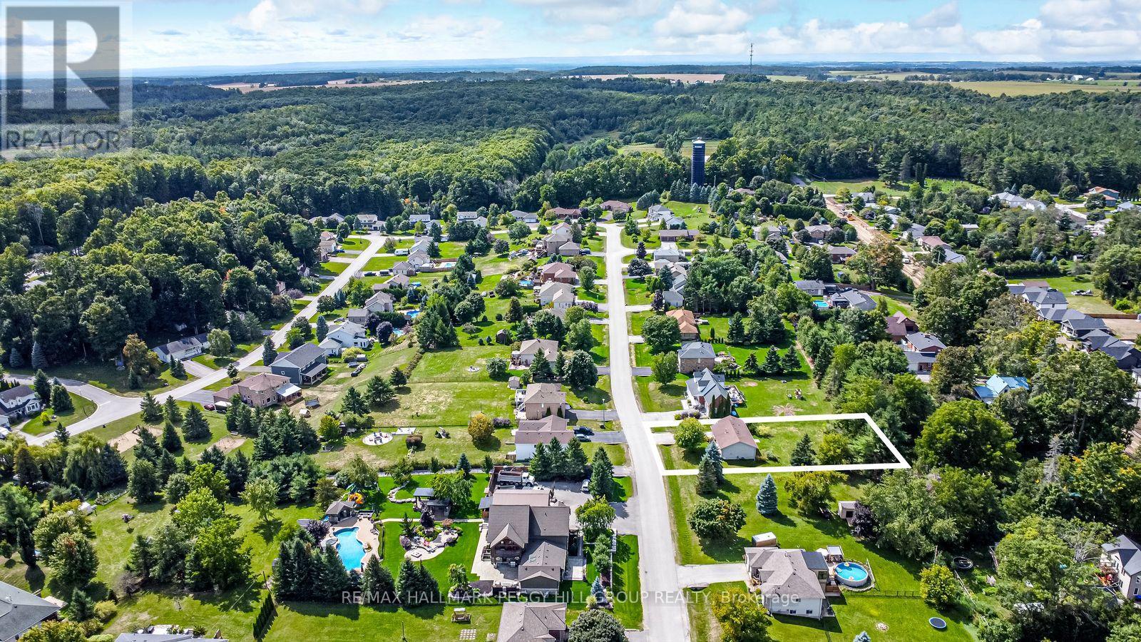 55 Marlow Circle, Springwater, Ontario  L0L 1V0 - Photo 13 - S12882086