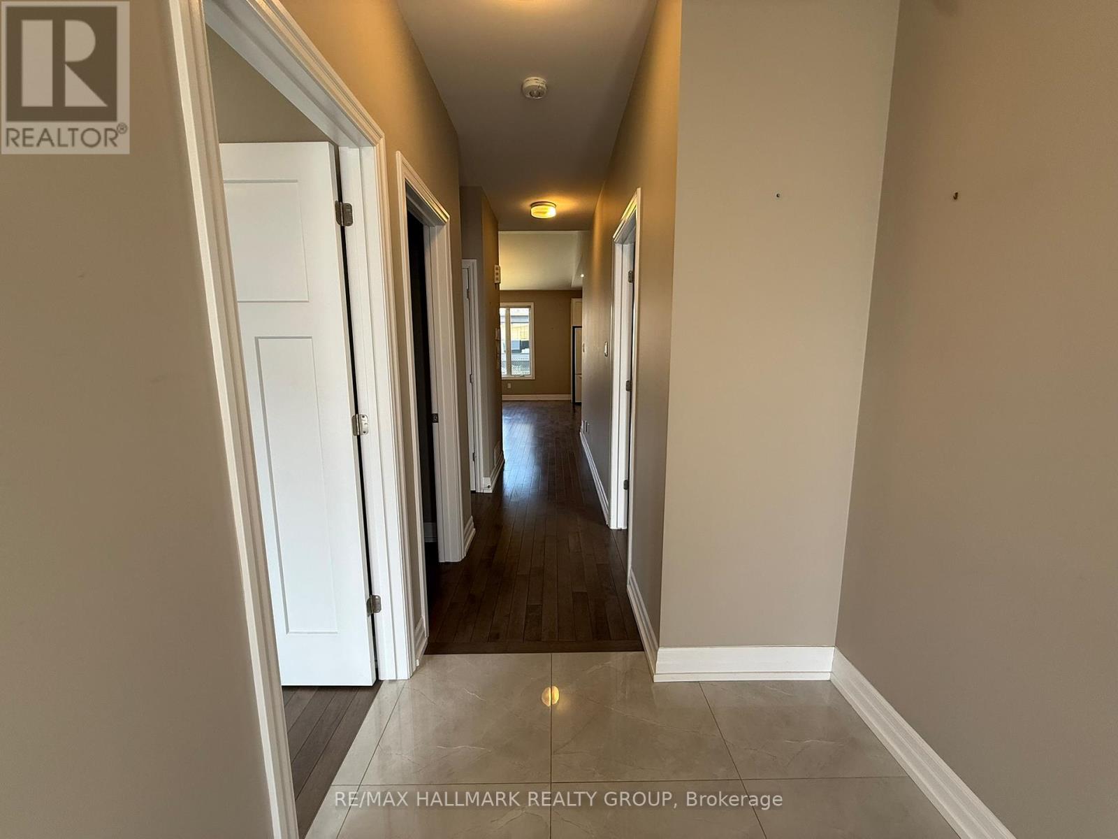 23 Solara Private, Clarence-Rockland, Ontario  K4K 0K9 - Photo 2 - X12897240