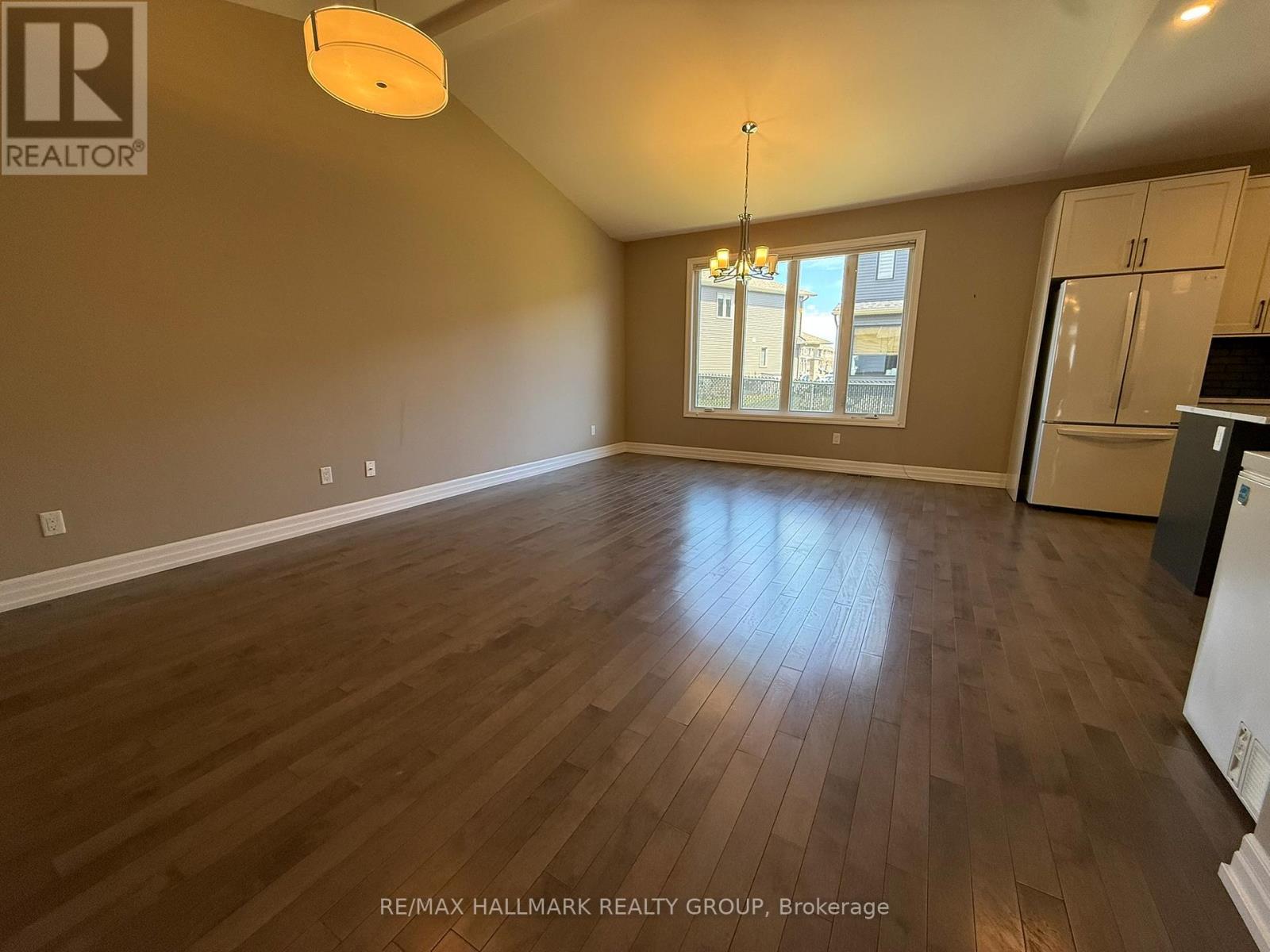 23 Solara Private, Clarence-Rockland, Ontario  K4K 0K9 - Photo 3 - X12897240