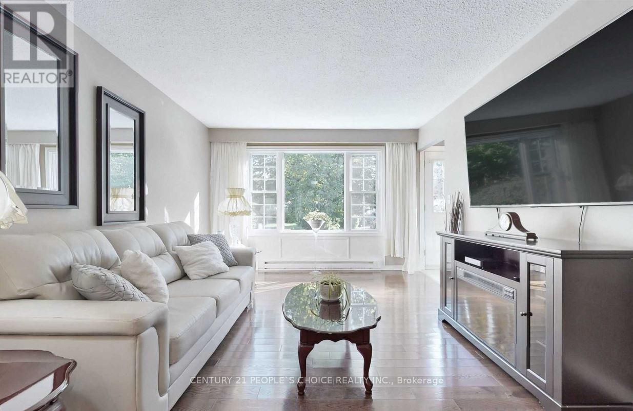 78 CLAYMORE CRESCENT, Oshawa, Ontario