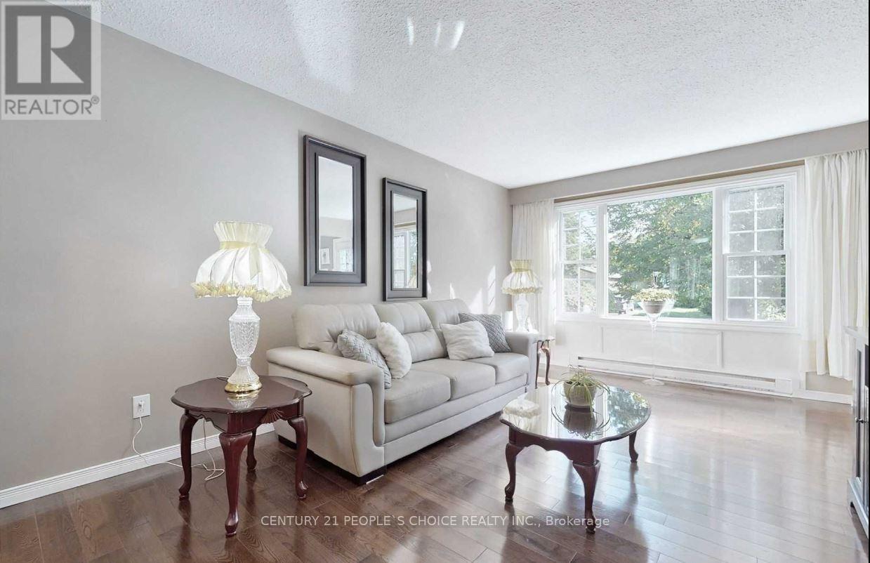 78 Claymore Crescent, Oshawa, Ontario  L1G 6G2 - Photo 5 - E13053246