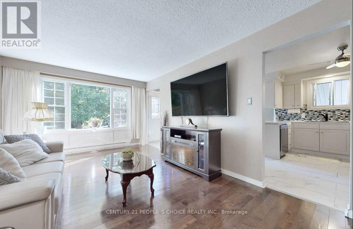 78 Claymore Crescent, Oshawa, Ontario  L1G 6G2 - Photo 6 - E13053246