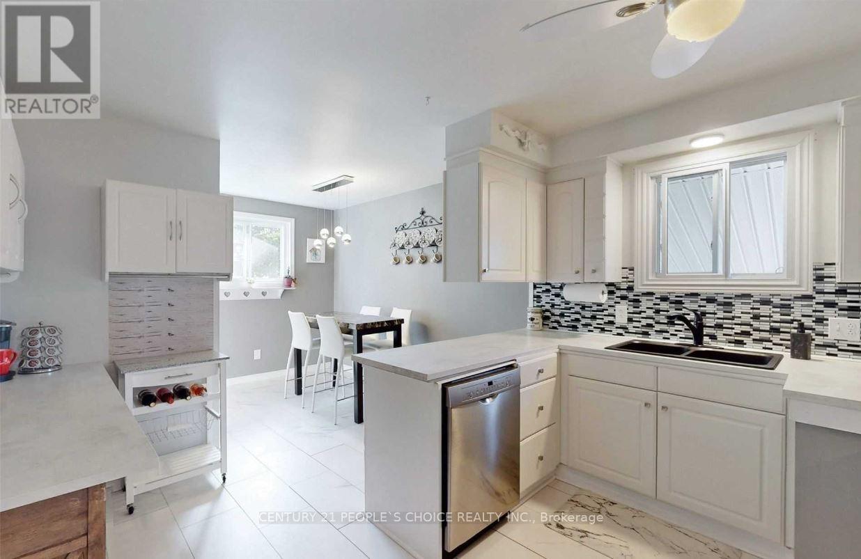 78 Claymore Crescent, Oshawa, Ontario  L1G 6G2 - Photo 8 - E13053246