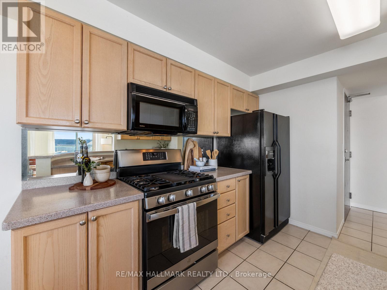 403 - 1797 Queen Street E, Toronto, Ontario  M4L 3Y5 - Photo 17 - E13053404