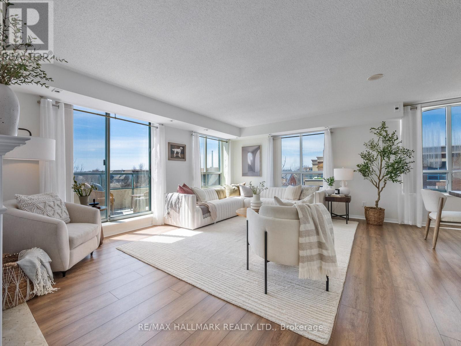 403 - 1797 Queen Street E, Toronto, Ontario  M4L 3Y5 - Photo 2 - E13053404