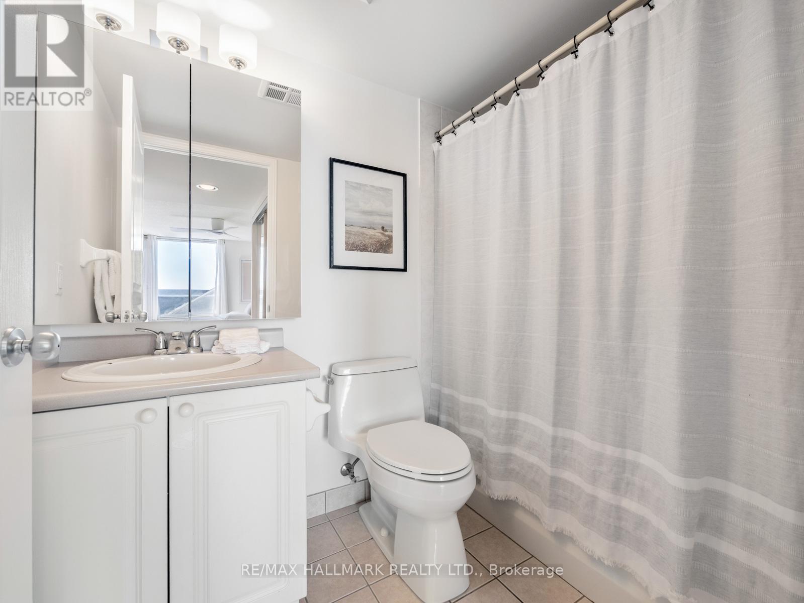 403 - 1797 Queen Street E, Toronto, Ontario  M4L 3Y5 - Photo 22 - E13053404