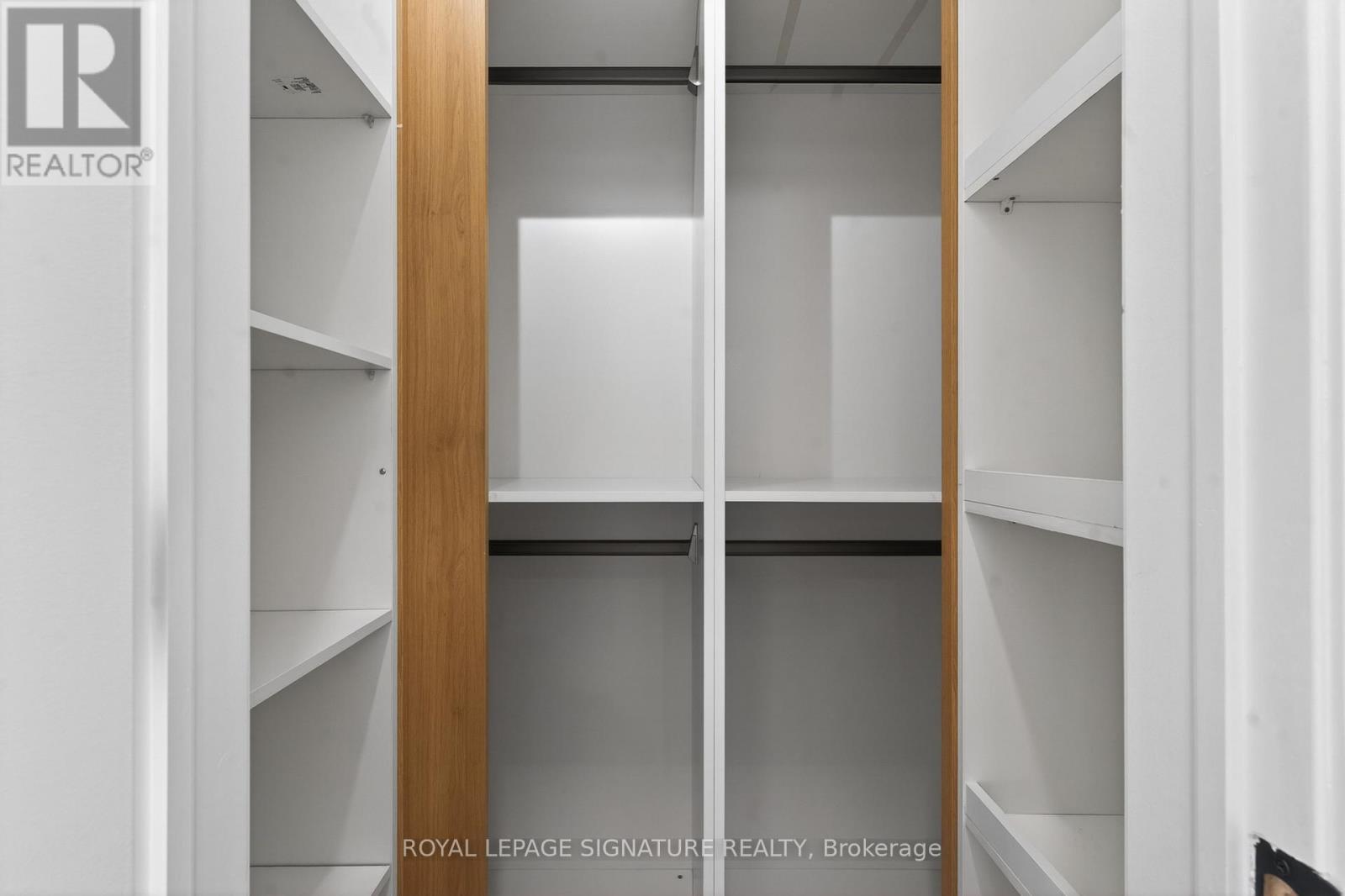 245 Ferris Road, Toronto, Ontario  M4B 1H2 - Photo 25 - E13053448