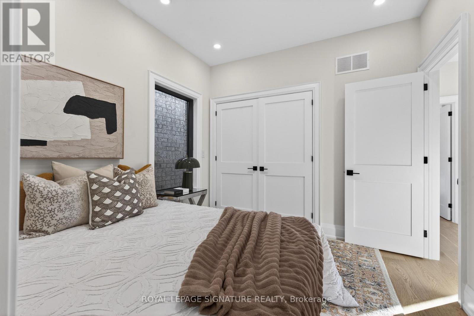 245 Ferris Road, Toronto, Ontario  M4B 1H2 - Photo 34 - E13053448