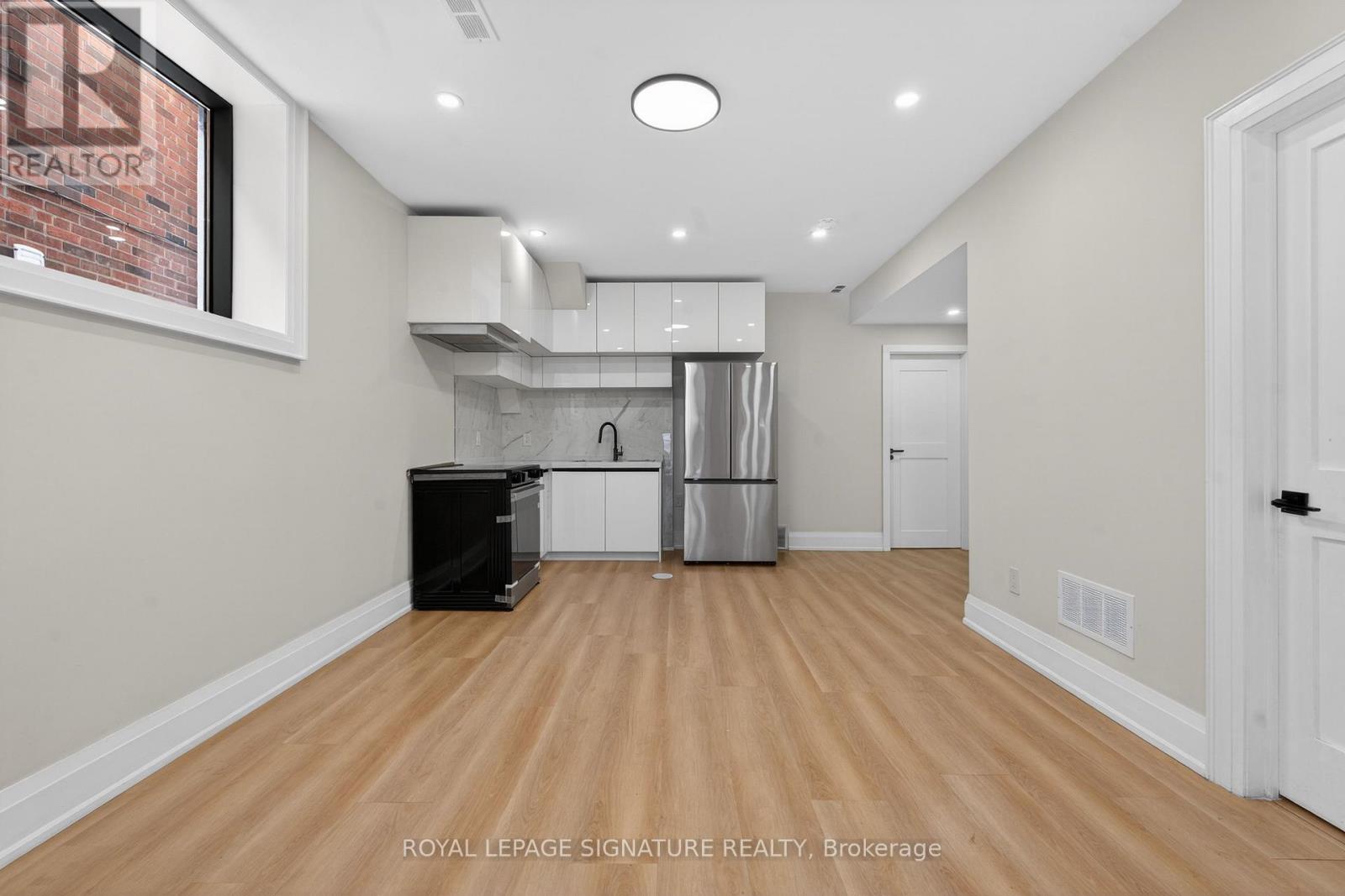 245 Ferris Road, Toronto, Ontario  M4B 1H2 - Photo 35 - E13053448