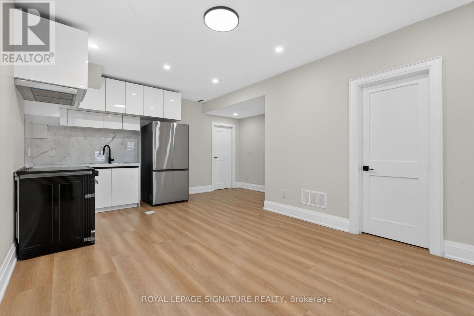 245 Ferris Road, Toronto, Ontario  M4B 1H2 - Photo 36 - E13053448