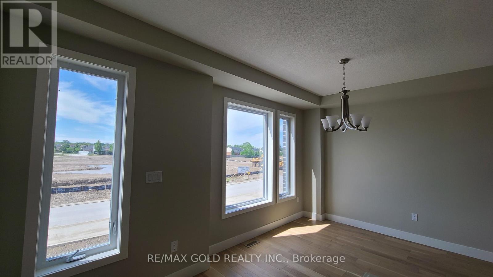 152 - 177 Edgevalley Road, London East, Ontario  N5V 0C5 - Photo 9 - X13049066