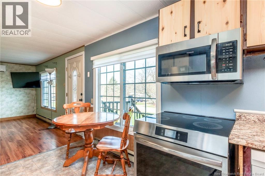 19 Sunset Avenue, Apohaqui, New Brunswick  E5P 3R2 - Photo 2 - NB138053