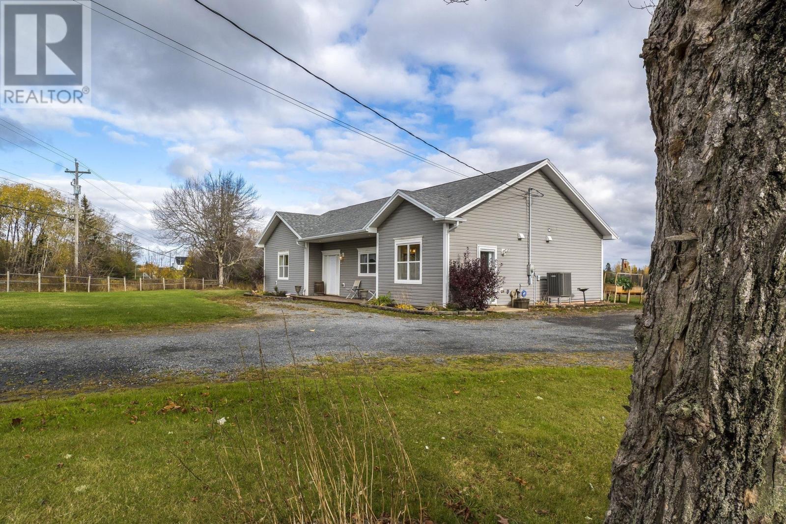 6874 Highway 354, Kennetcook, Nova Scotia  B0N 1P0 - Photo 43 - 202527203