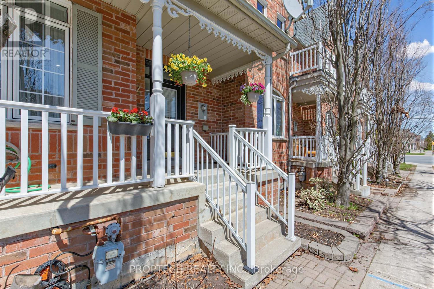 122 The Fairways, Markham (Angus Glen), Ontario  L6C 2V8 - Photo 5 - N13053242