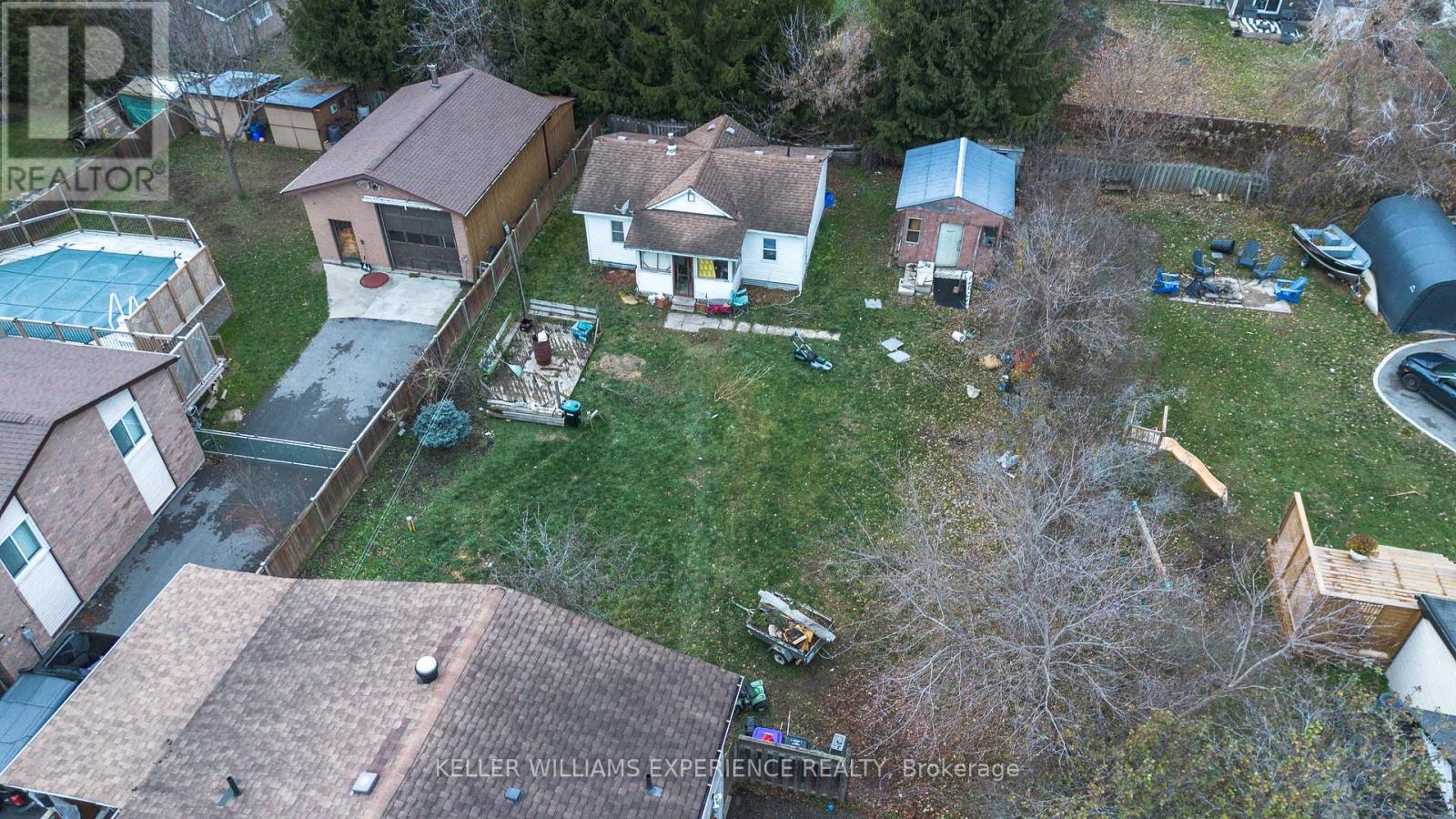 1024 Ewart Street, Innisfil, Ontario  L0L 1C0 - Photo 5 - N13053244