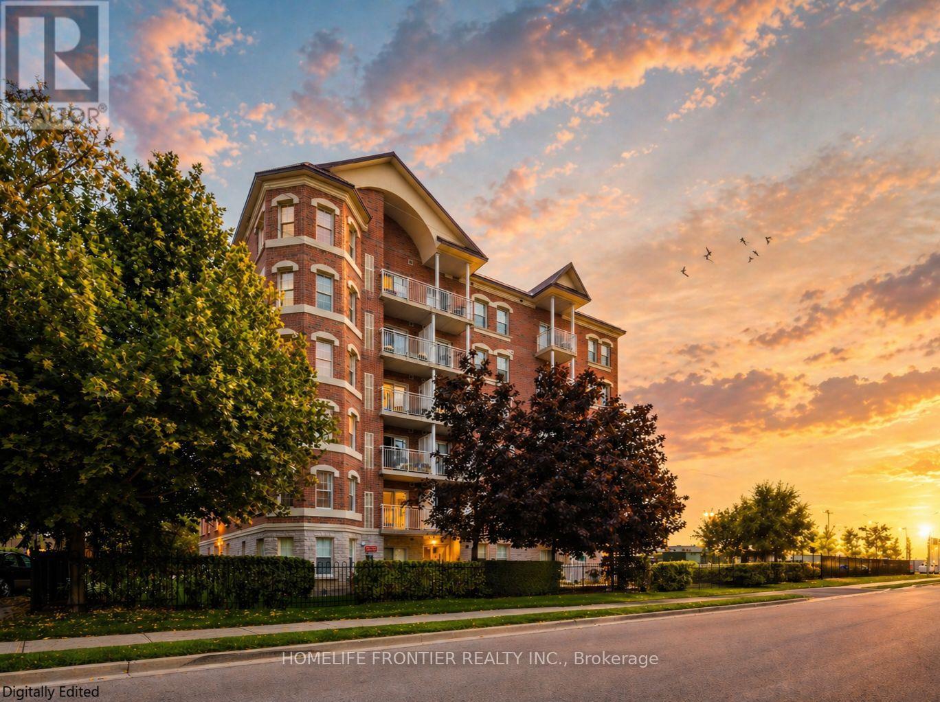 201 - 35 HUNT AVENUE, richmond hill (mill pond), Ontario