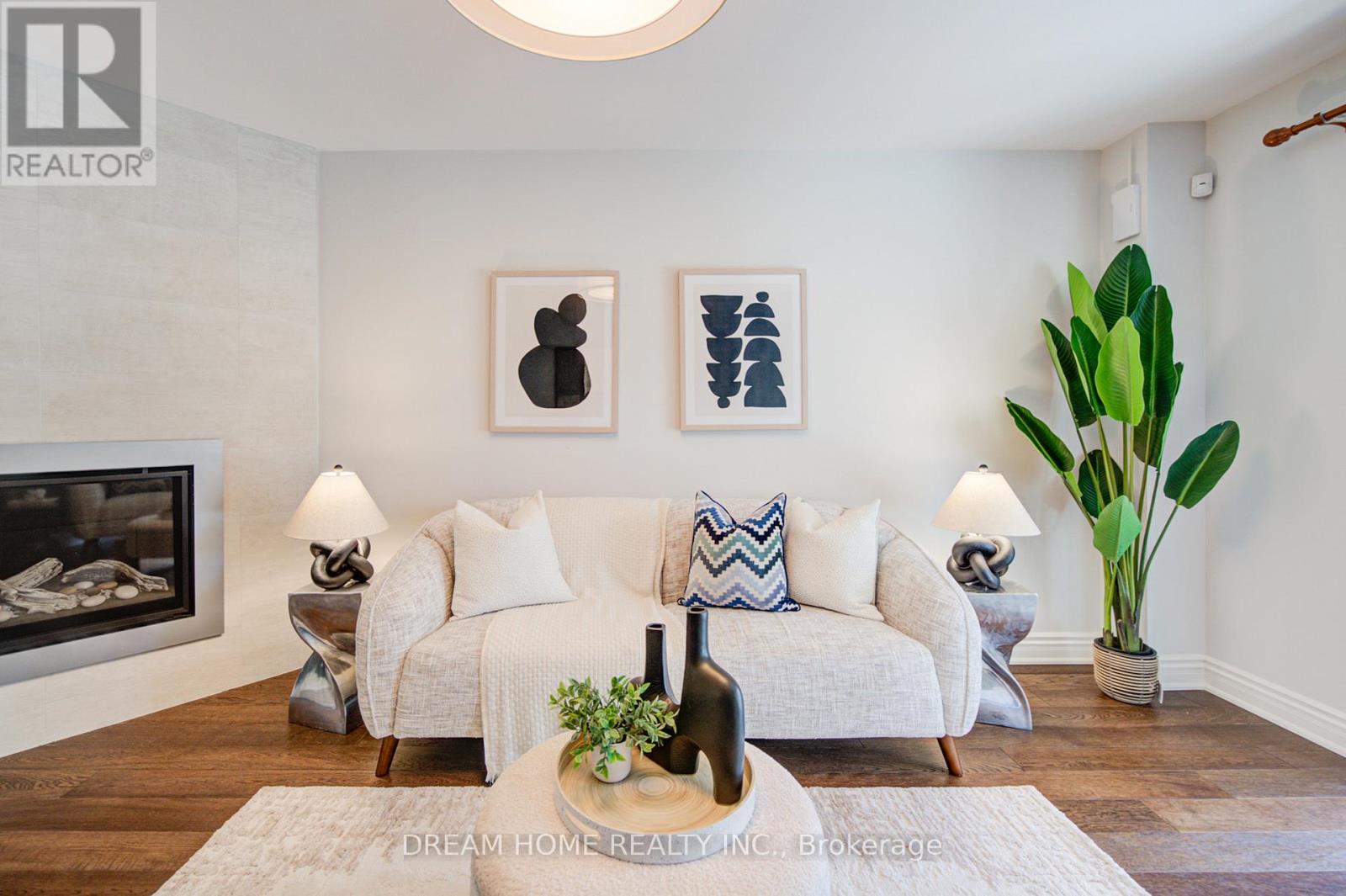 3 Ferndell Circle, Markham, Ontario  L3R 3Y7 - Photo 9 - N13053418