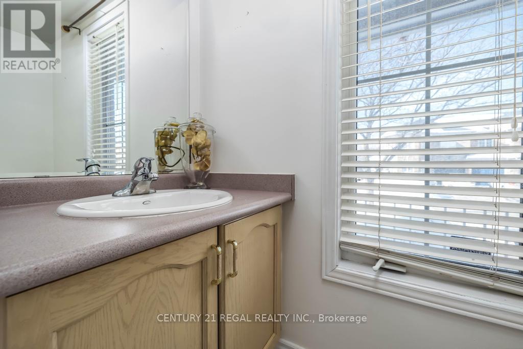 43 Waterton Crescent, Richmond Hill (Langstaff), Ontario  L4B 4L2 - Photo 8 - N13053422