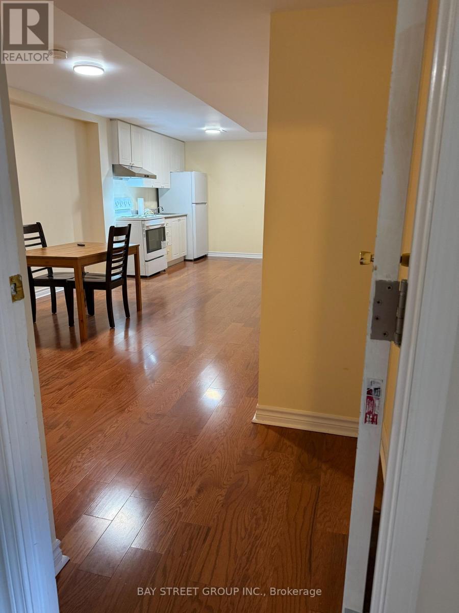 59 Hunt Avenue, Richmond Hill (Mill Pond), Ontario  L4C 4H1 - Photo 2 - N13053490