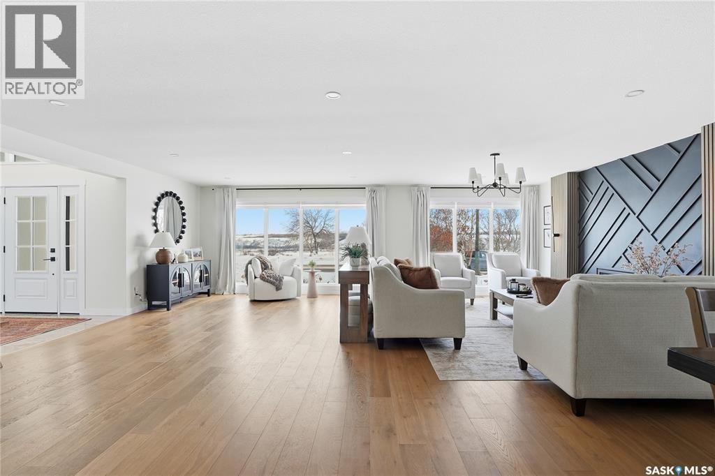 115 Whiteswan Drive, Saskatoon, Saskatchewan  S7K 4M5 - Photo 4 - SK034156