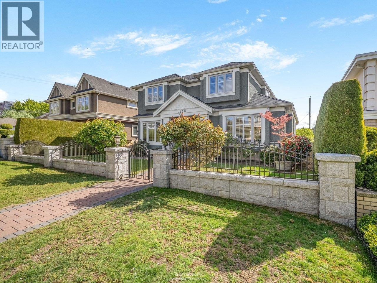 6650 NEAL STREET, Vancouver, British Columbia