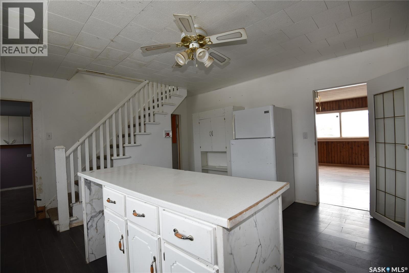 323 6th Avenue W, Nipawin, Saskatchewan  S0E 1E0 - Photo 11 - SK034143