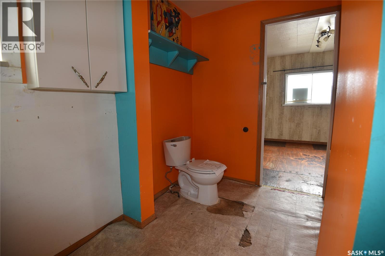 323 6th Avenue W, Nipawin, Saskatchewan  S0E 1E0 - Photo 19 - SK034143