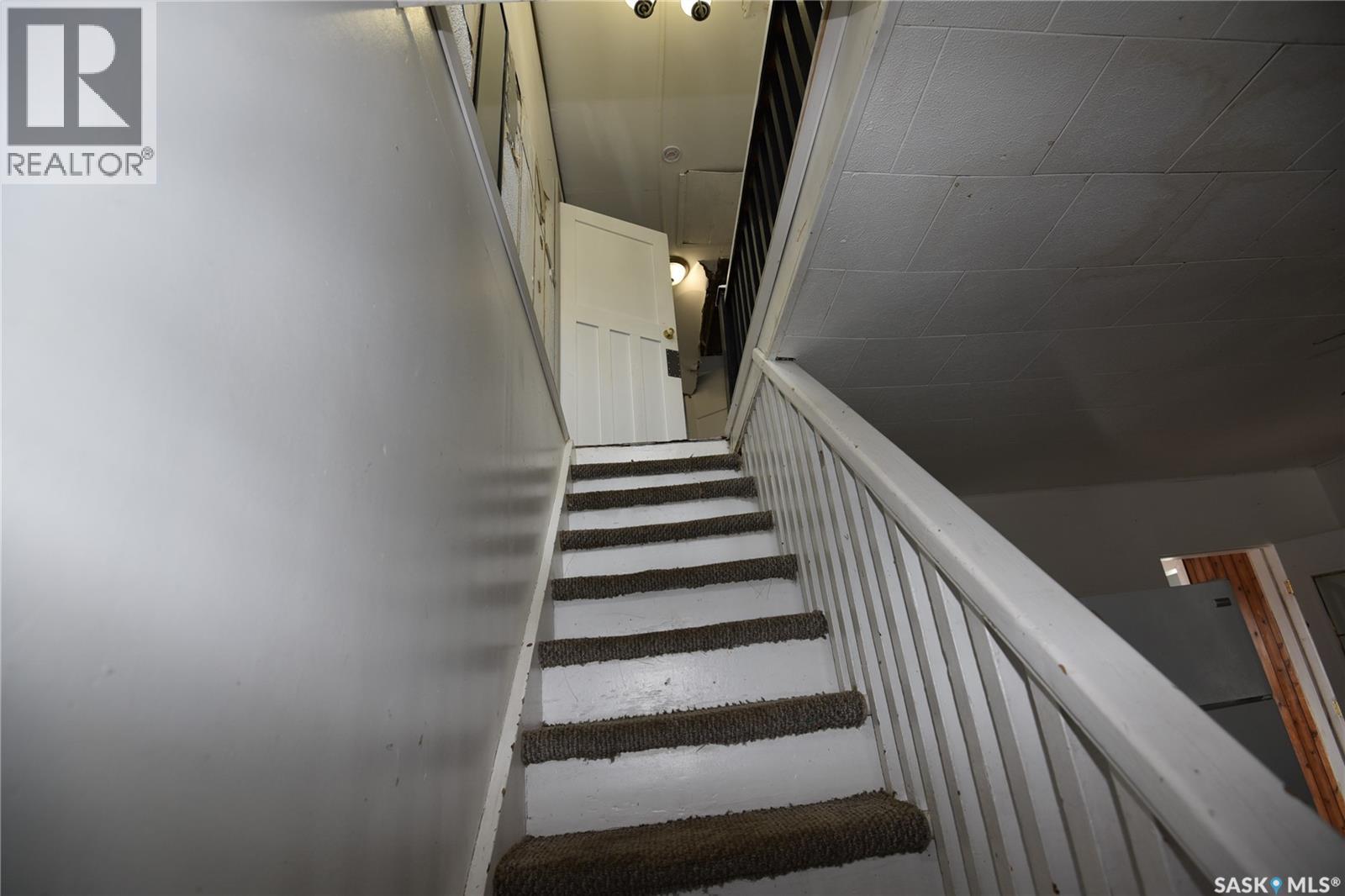 323 6th Avenue W, Nipawin, Saskatchewan  S0E 1E0 - Photo 21 - SK034143