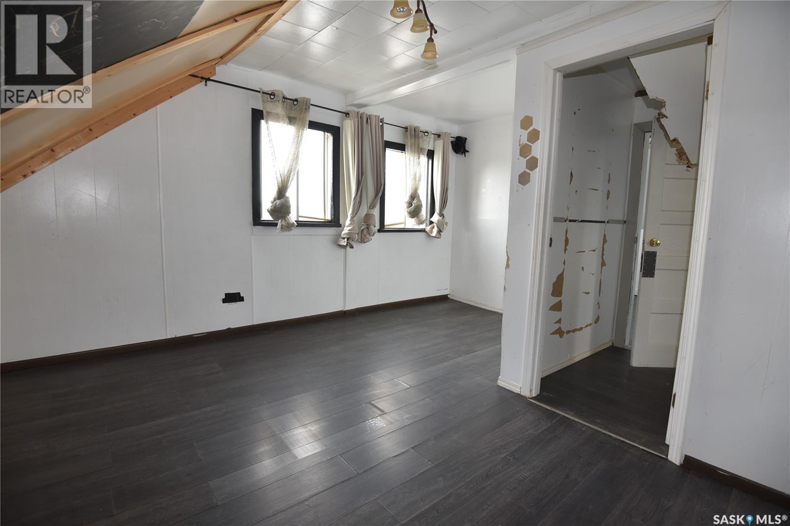 323 6th Avenue W, Nipawin, Saskatchewan  S0E 1E0 - Photo 25 - SK034143