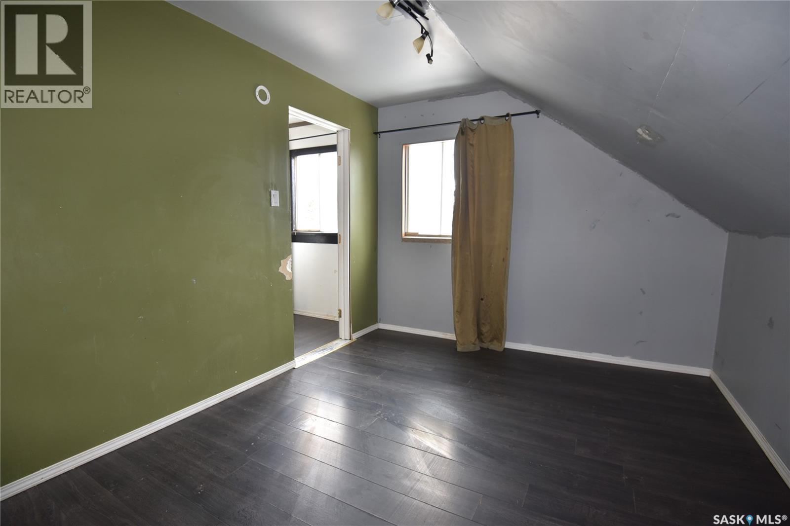 323 6th Avenue W, Nipawin, Saskatchewan  S0E 1E0 - Photo 29 - SK034143