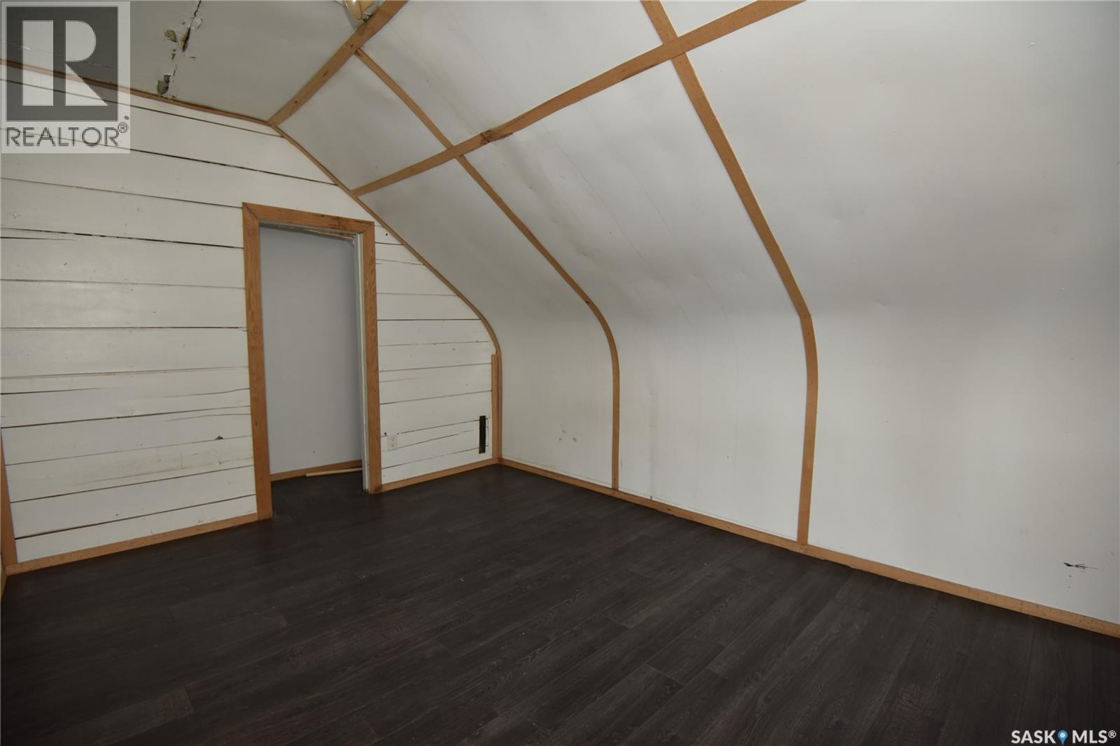 323 6th Avenue W, Nipawin, Saskatchewan  S0E 1E0 - Photo 30 - SK034143