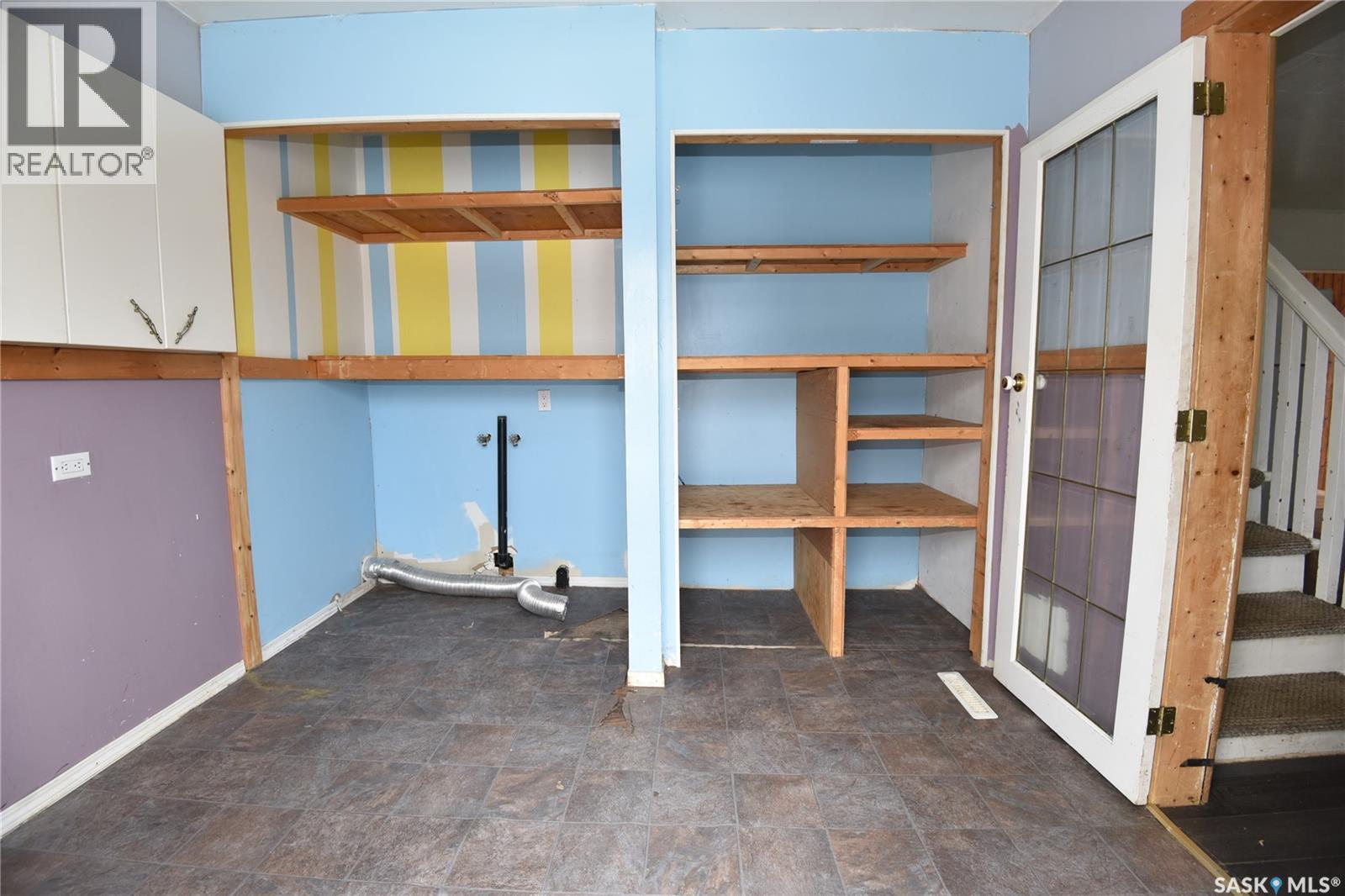 323 6th Avenue W, Nipawin, Saskatchewan  S0E 1E0 - Photo 6 - SK034143