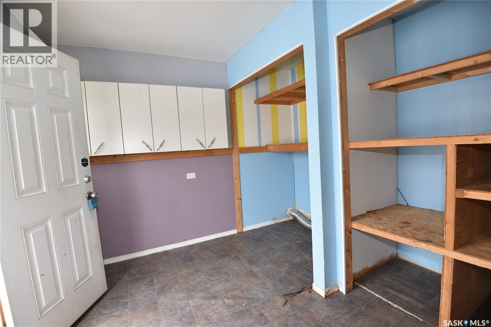 323 6th Avenue W, Nipawin, Saskatchewan  S0E 1E0 - Photo 7 - SK034143