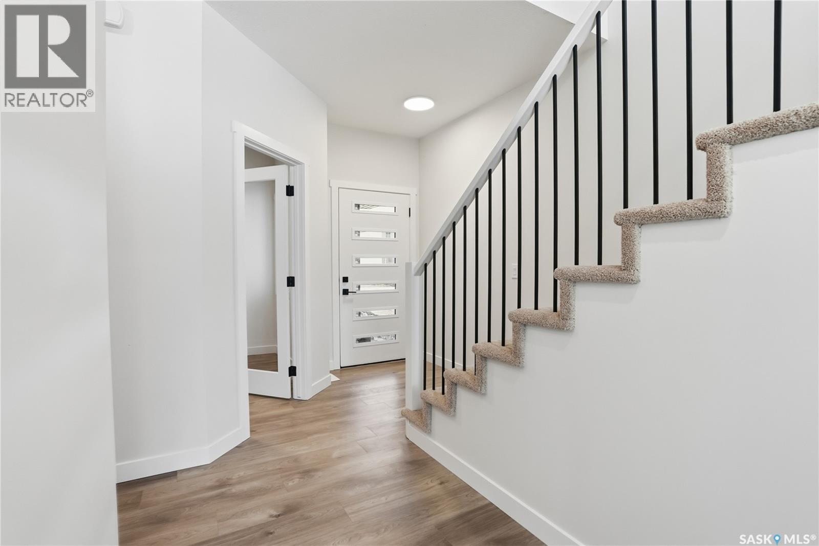 332 Katz Avenue, Saskatoon, Saskatchewan  S7V 1Y6 - Photo 2 - SK034134