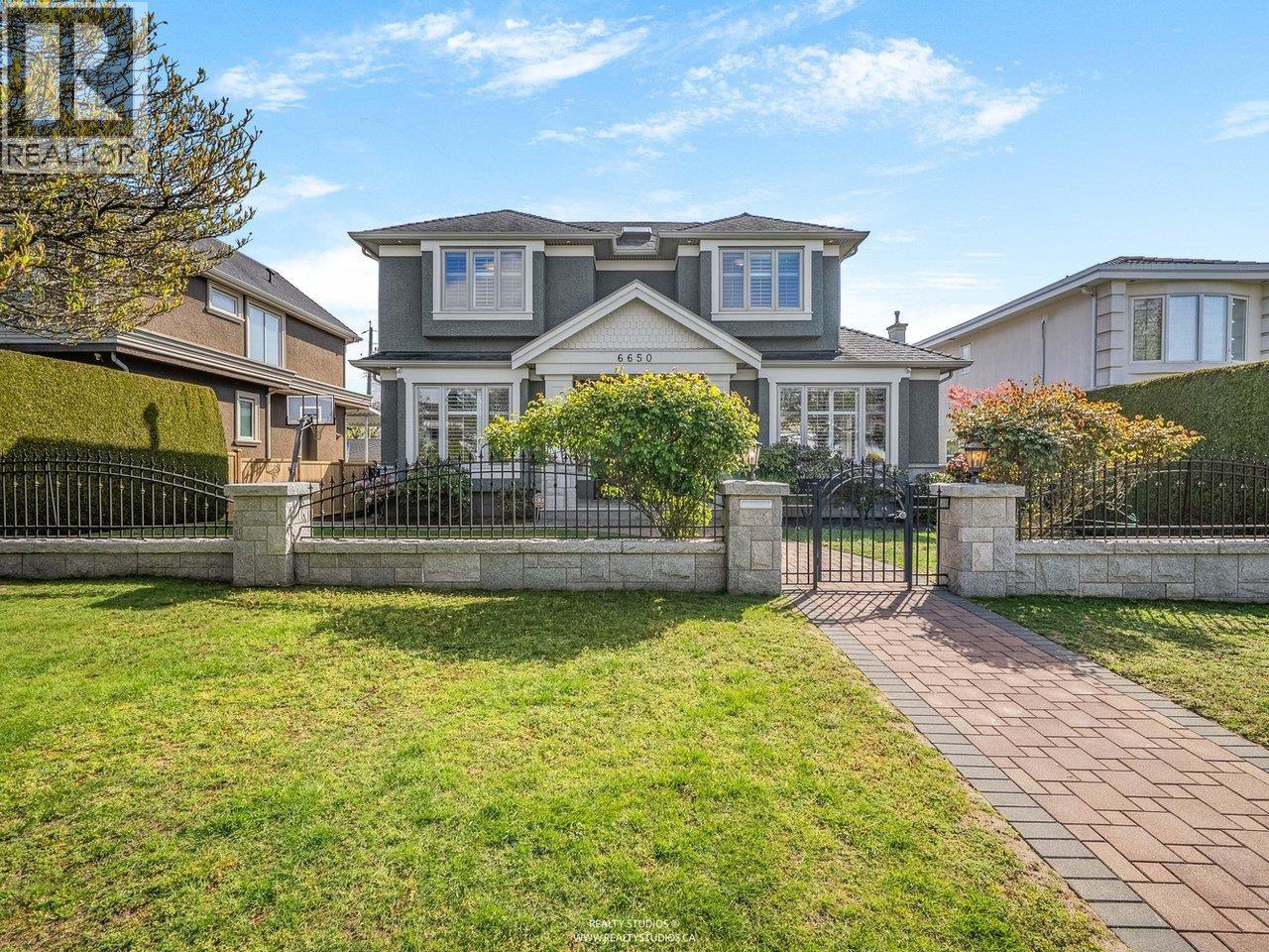 6650 Neal Street, Vancouver, British Columbia  V6P 3N5 - Photo 2 - R3115824