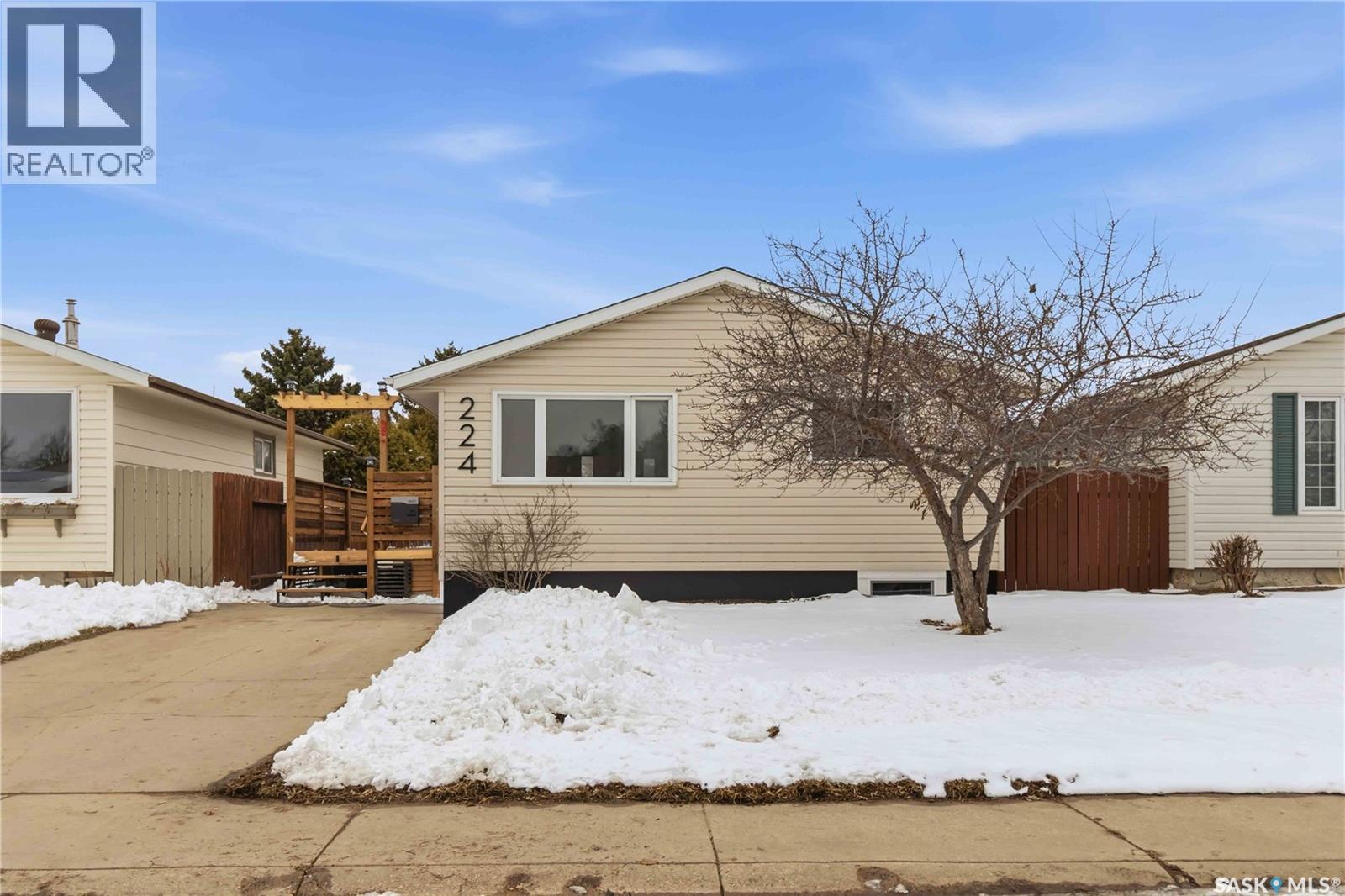 224 Waterloo CRESCENT, saskatoon, Saskatchewan