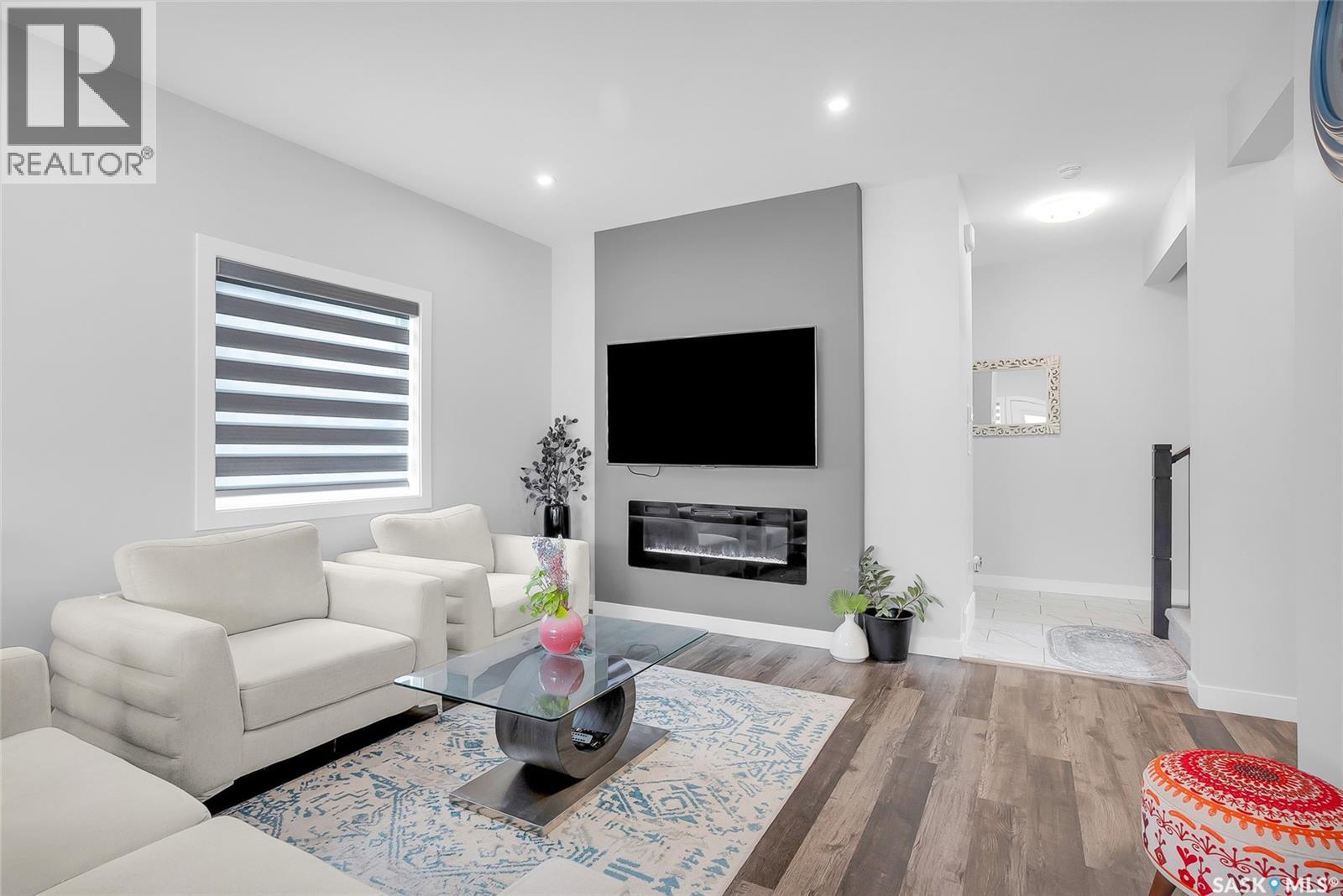 763 Delainey Court, Saskatoon, Saskatchewan  S7V 1P9 - Photo 8 - SK033897