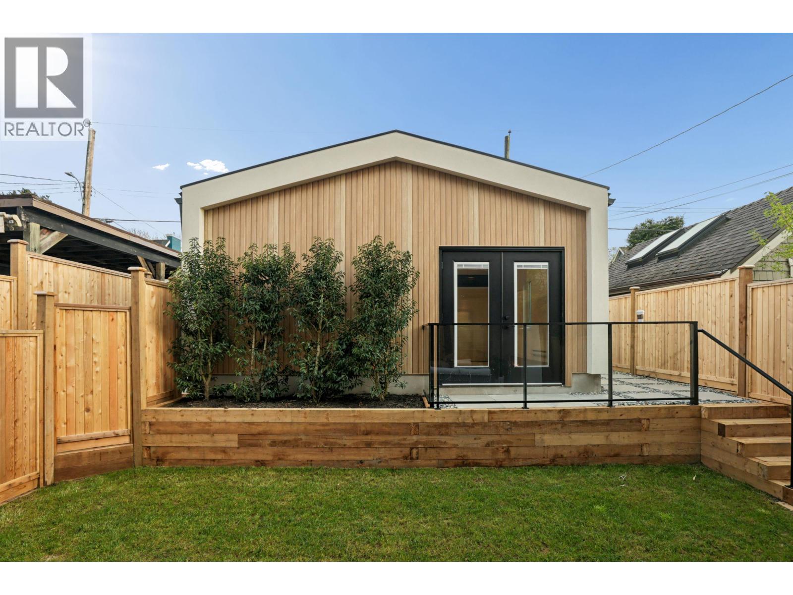 2 2130 E 2 Avenue, Vancouver, British Columbia  V5N 1E8 - Photo 9 - R3113336