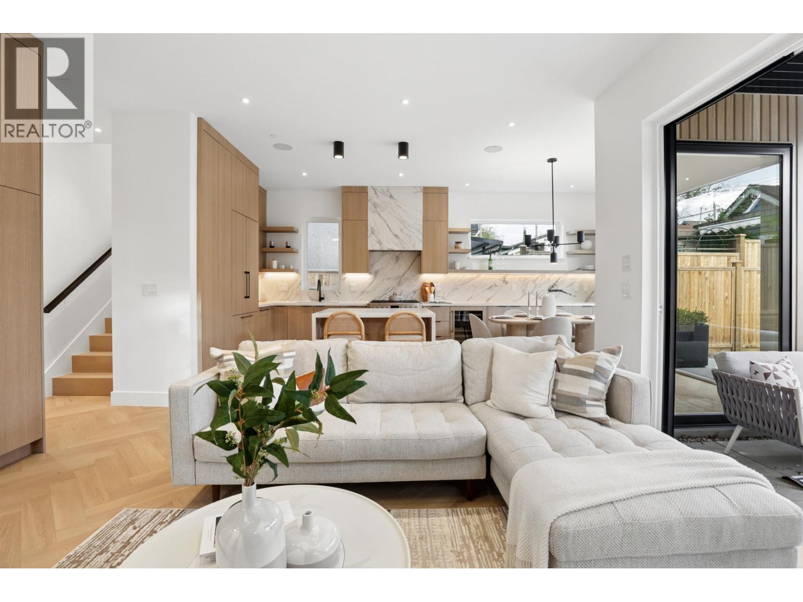 2 2130 E 2 Avenue, Vancouver, British Columbia  V5N 1E8 - Photo 12 - R3113336