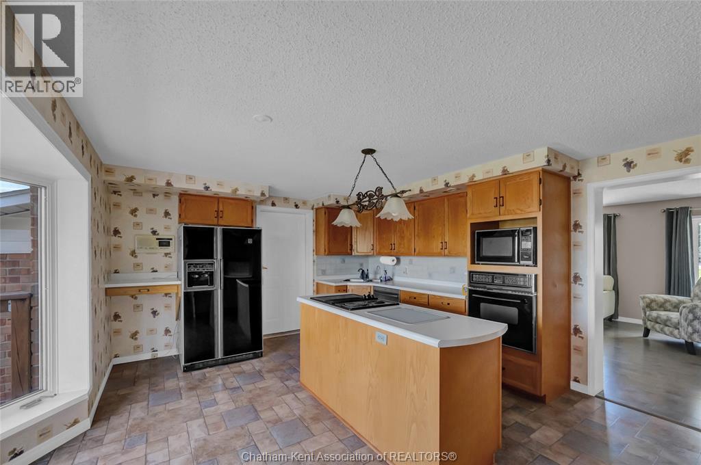 8869 Talbot Trail, Blenheim, Ontario  N0P 1A0 - Photo 7 - 26009322