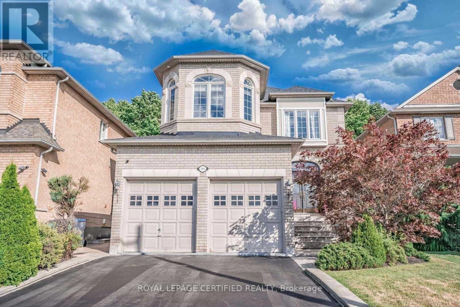 316 BARONDALE DRIVE, Mississauga, Ontario