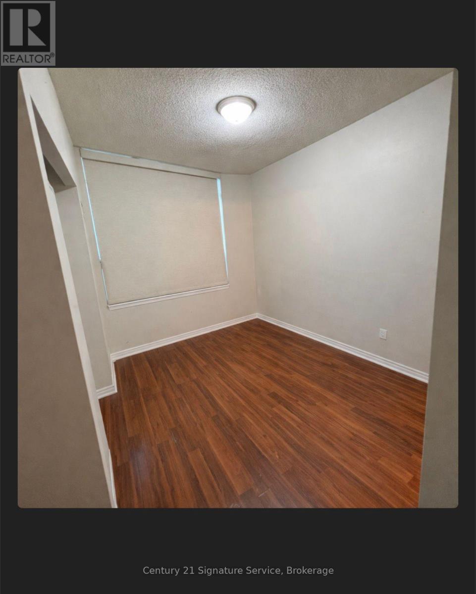 209 - 33 Elm Drive W, Mississauga, Ontario  L5B 4M2 - Photo 8 - W13053340