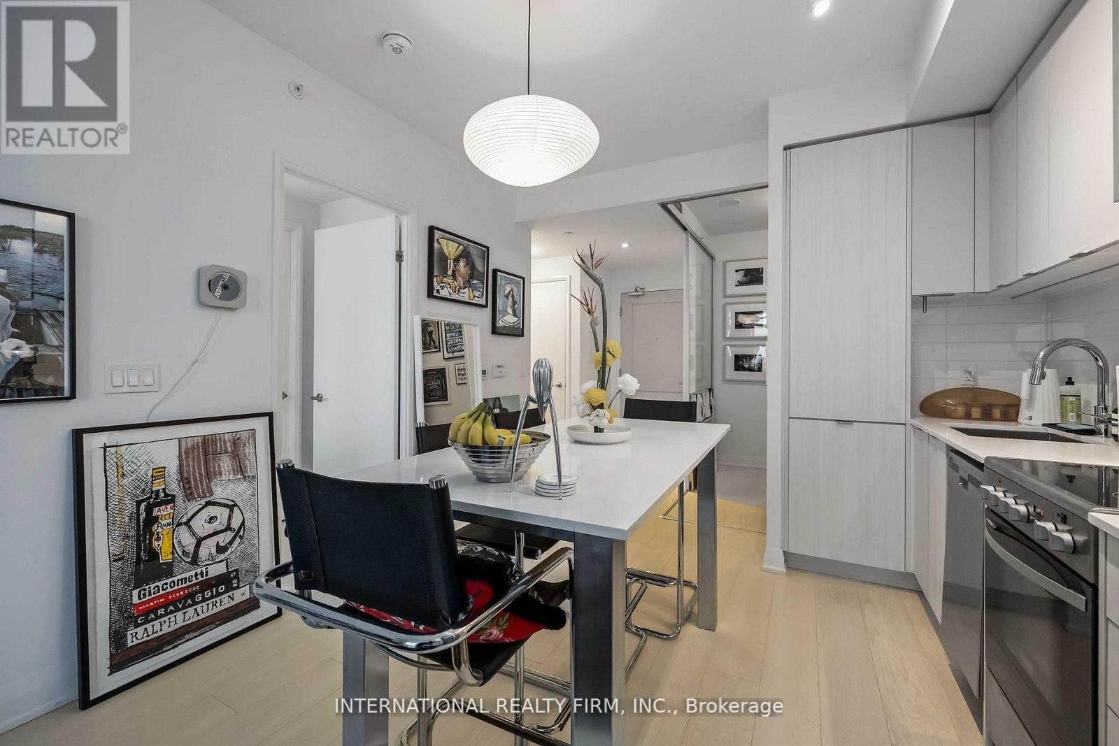 802 - 10 Gibbs Road, Toronto, Ontario  M9B 0E3 - Photo 4 - W13053388