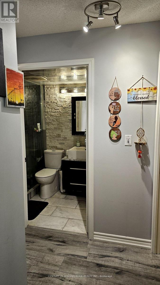 1501 - 335 Rathburn Road W, Mississauga, Ontario  L5B 0C8 - Photo 10 - W13053394