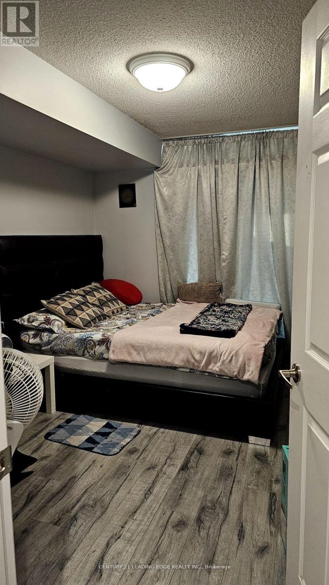 1501 - 335 Rathburn Road W, Mississauga, Ontario  L5B 0C8 - Photo 5 - W13053394