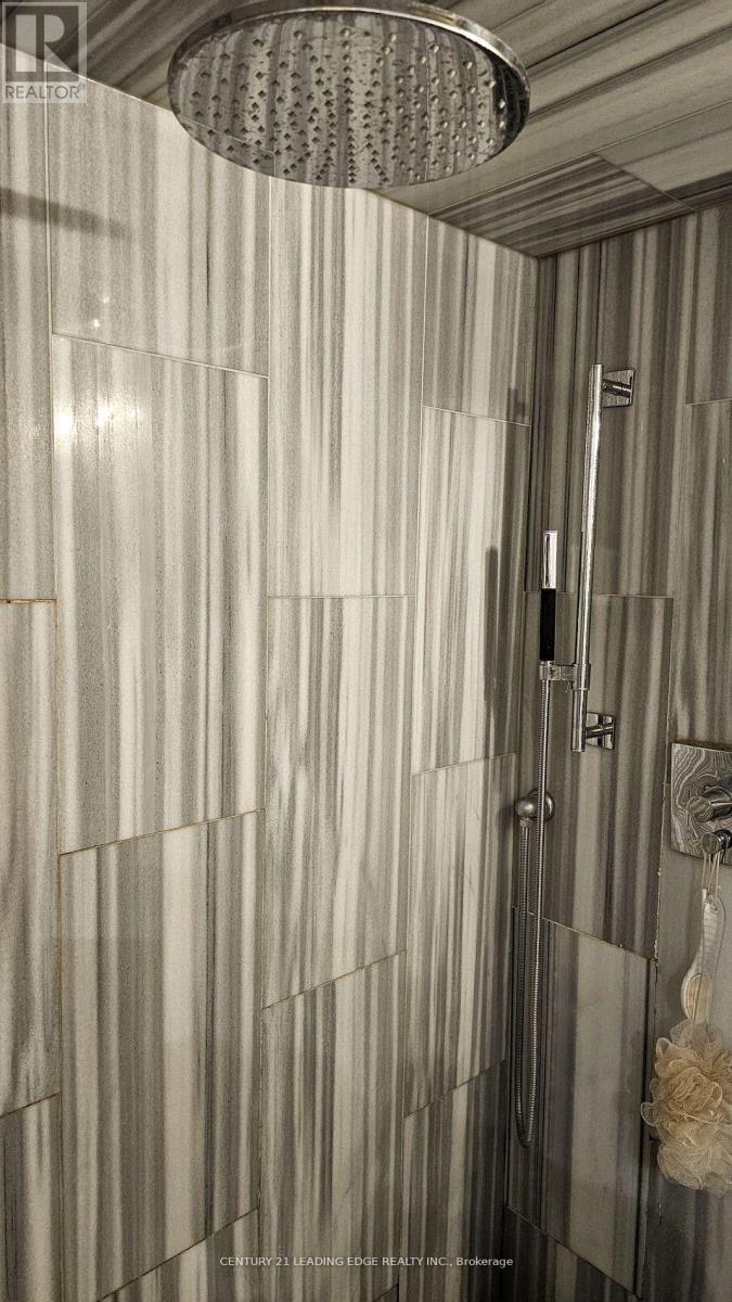 1501 - 335 Rathburn Road W, Mississauga, Ontario  L5B 0C8 - Photo 8 - W13053394