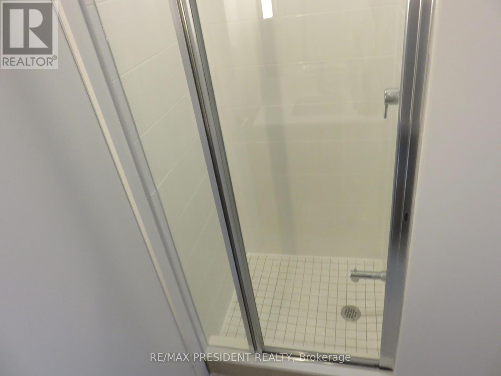 204 - 215 Veterans Drive, Brampton, Ontario  L7A 5L7 - Photo 8 - W13053492