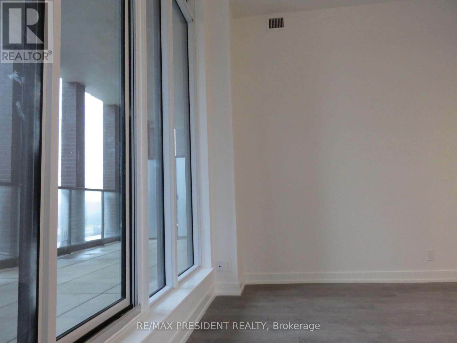 204 - 215 Veterans Drive, Brampton, Ontario  L7A 5L7 - Photo 9 - W13053492