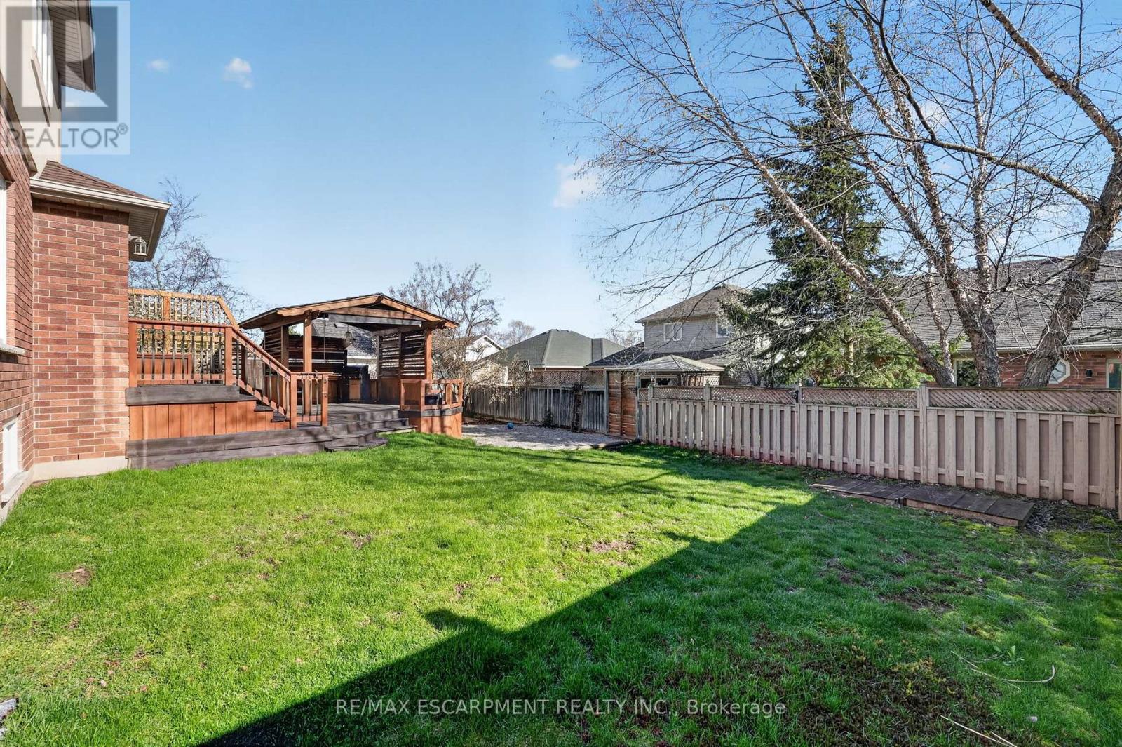 119 Dorchester Drive, Grimsby, Ontario  L3M 5H5 - Photo 37 - X12824620