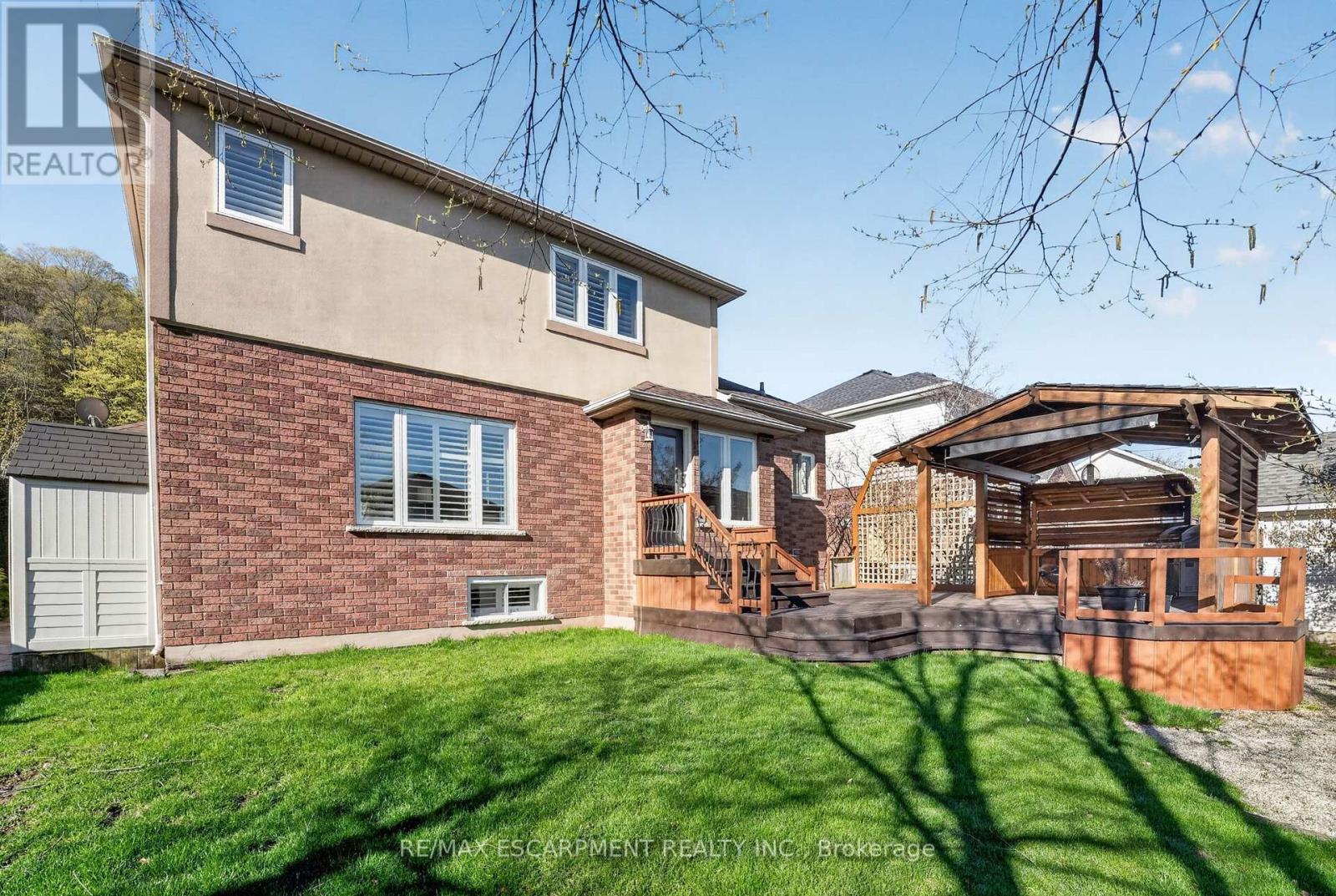 119 Dorchester Drive, Grimsby, Ontario  L3M 5H5 - Photo 38 - X12824620